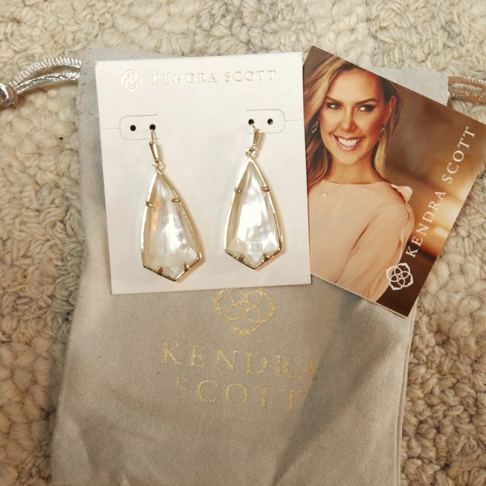 Kendra scott iridescent drop earrings